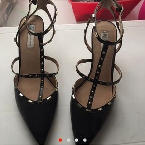 Black Heels w/Gold Studs